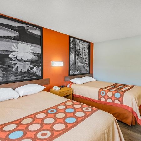 Super 8 By Wyndham Waynesburg Hotel Luaran gambar