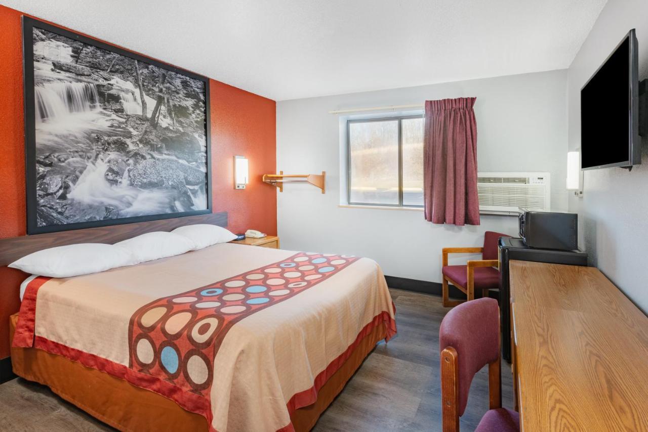 Super 8 By Wyndham Waynesburg Hotel Luaran gambar