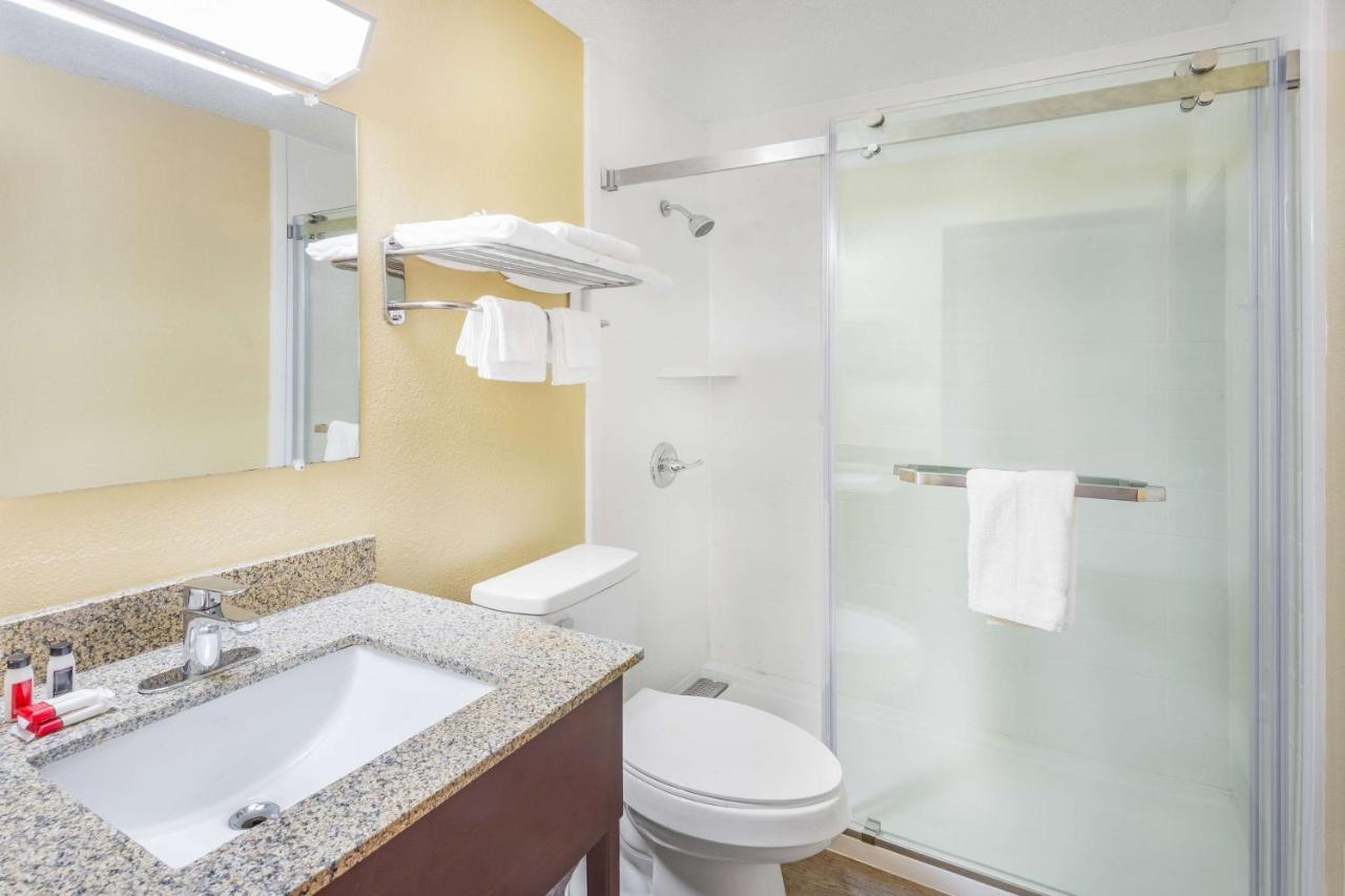 Super 8 By Wyndham Waynesburg Hotel Luaran gambar